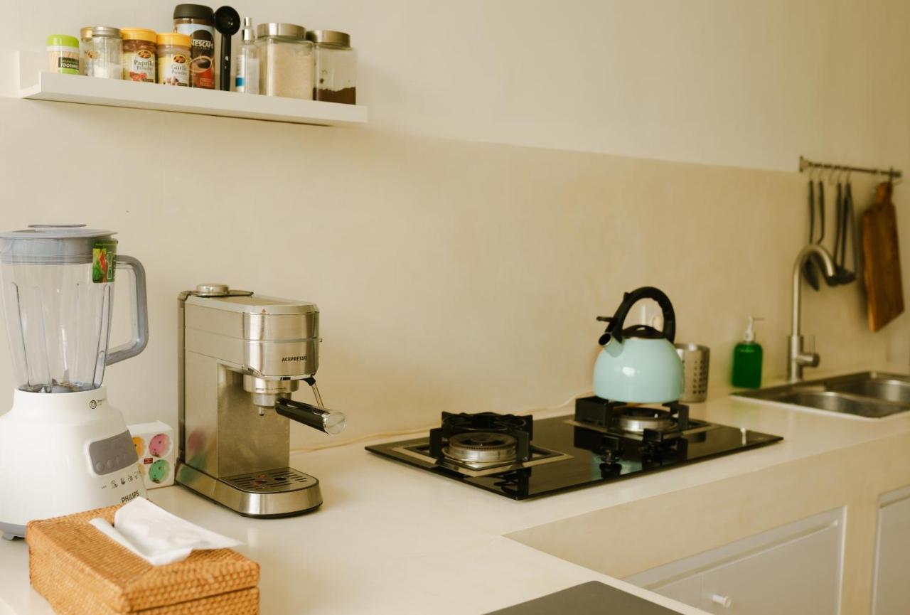 Shortcut Breeze Guest House Canggu Екстериор снимка
